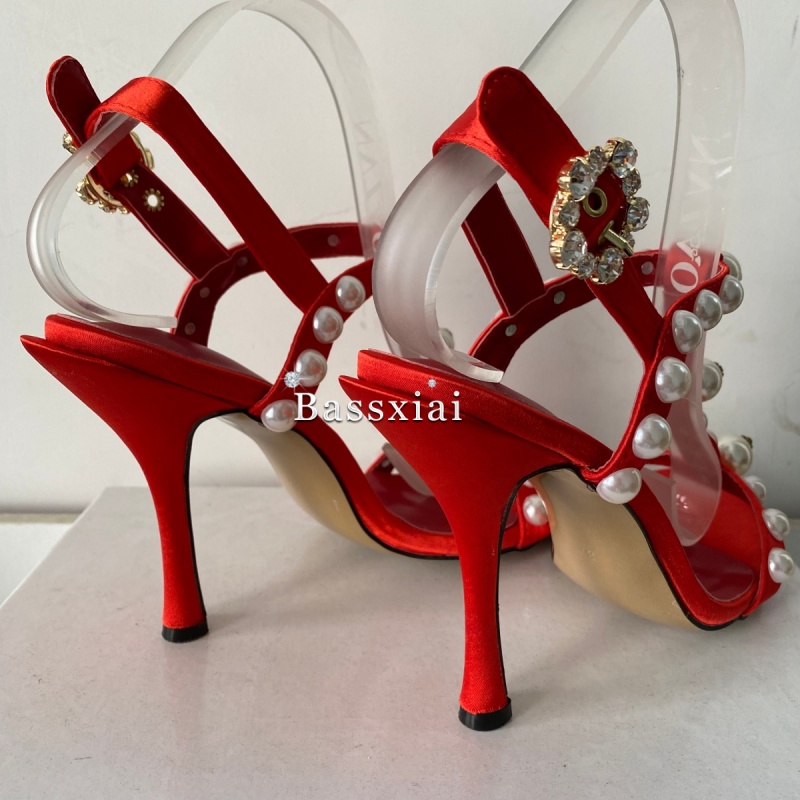 Pearl Bead Decor T-Strap Stile - огляд і ціна Sandal Strappy Heeled