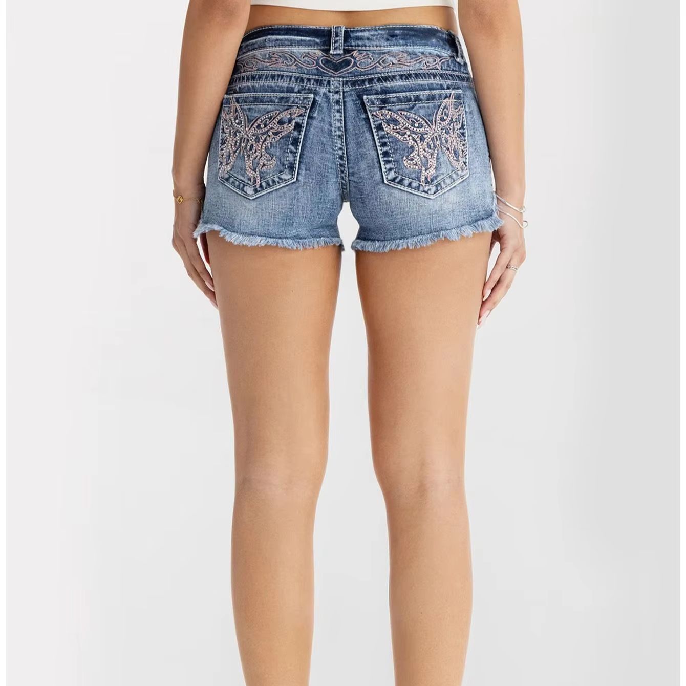 Women Clothes Butterfly Rhines - огляд і ціна Shorts Denim Frayed